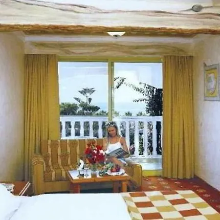 Hotel Defne Ana